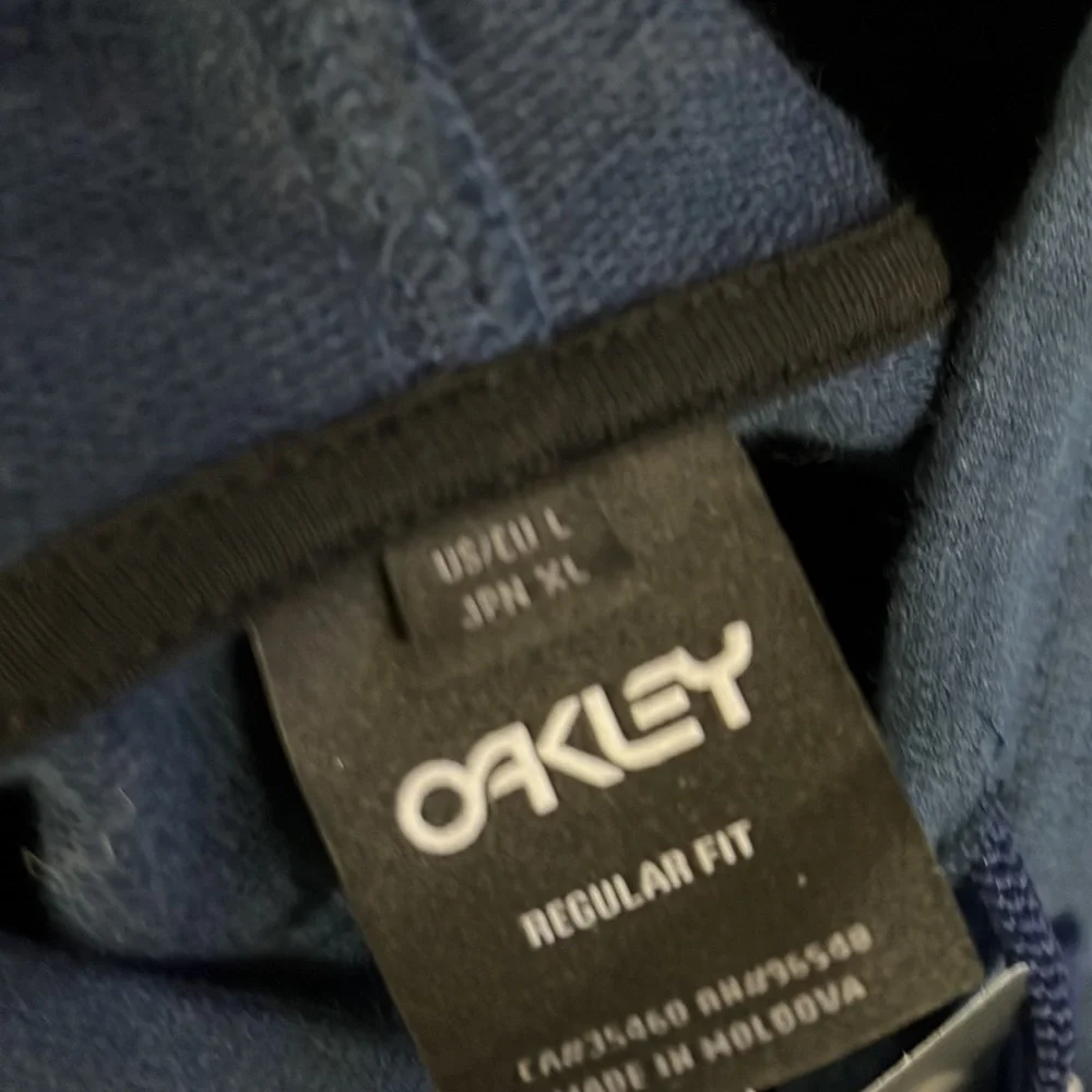 NWT Oakley Hoodie - Picture 6 of 9